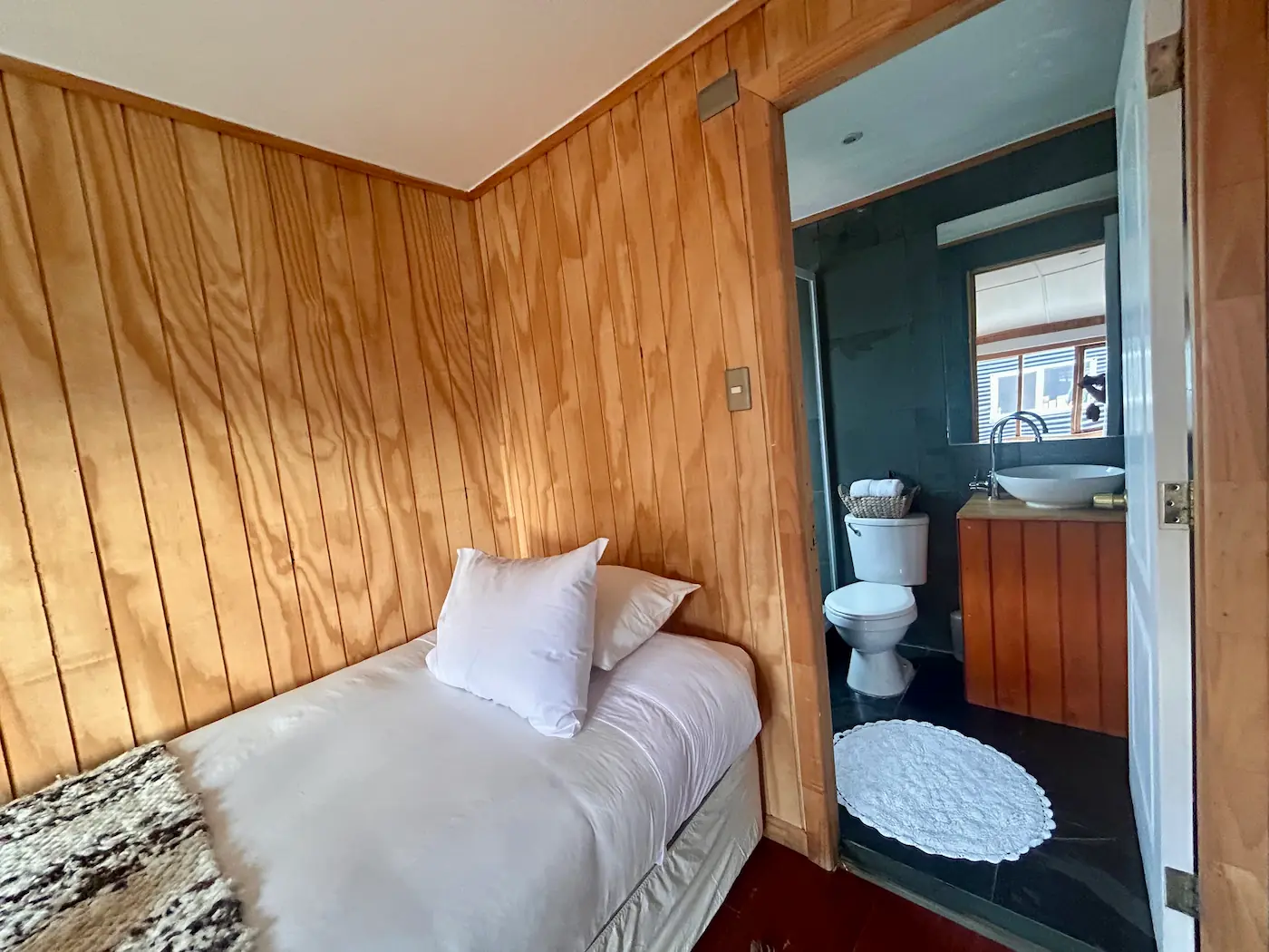 Twin con baño privado